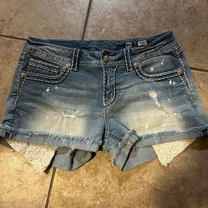 Miss me shorts size 31